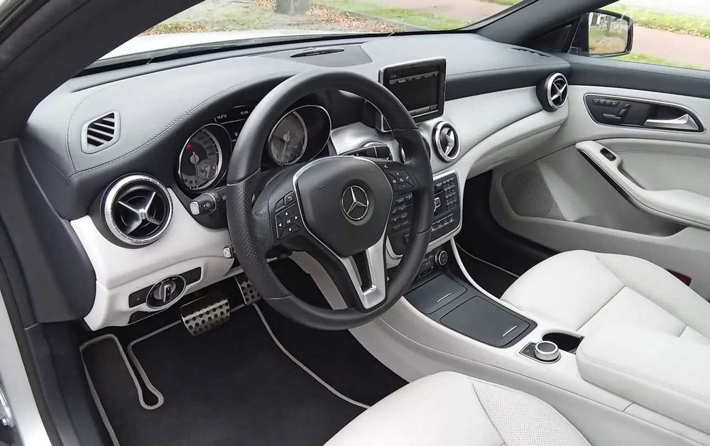 Розборка Mercedes-Benz X117 Бампер