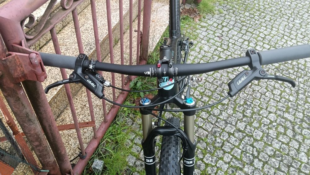 Bicicleta Carbono – SRAM XX1, FOX 100mm, Revisão Feita