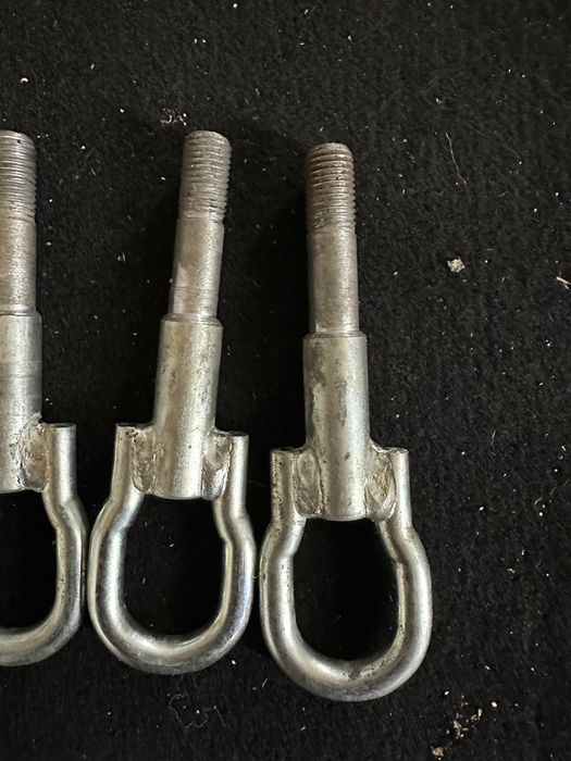 Крюк буксировочний renault trafic,opel vivaro