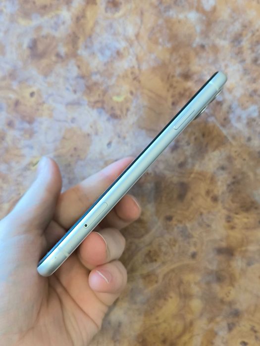 Apple iPhone 11 64 ГБ neverlock