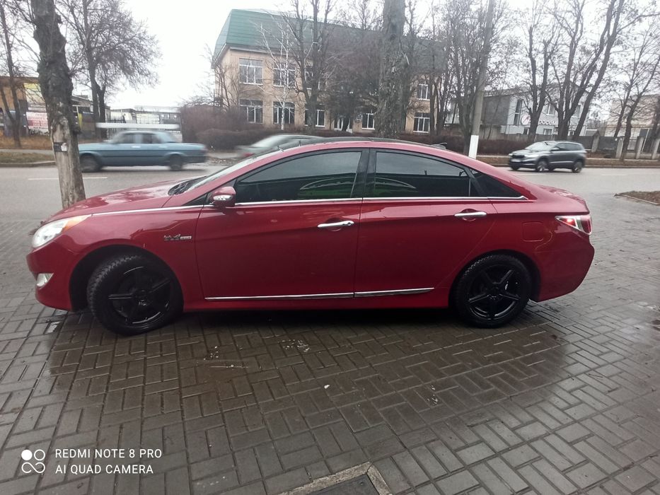 Hyundai Sonata гібрид hev 2012 limited
9 800 $ • 8 704 €