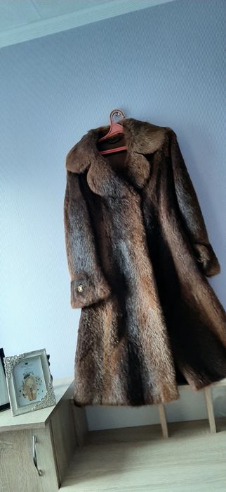 Шуба жіноча М бобрик дуже тепла