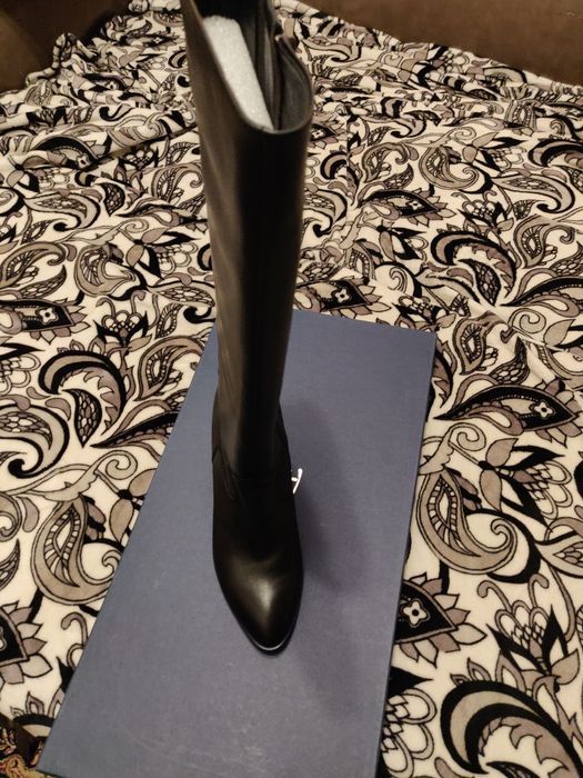 Кожаные сапоги демисезонные