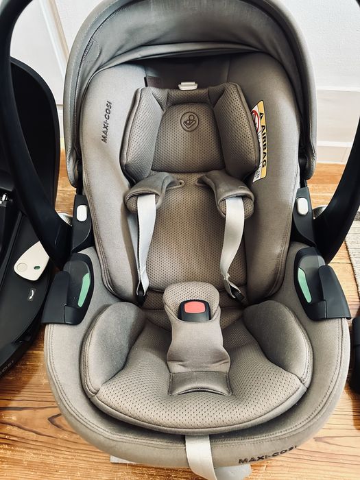 Maxi Cosi Peble 360 Pro 2 com ISOfix