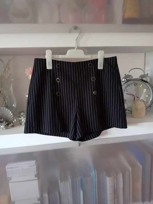 Amisu świetne spodenki damskie L