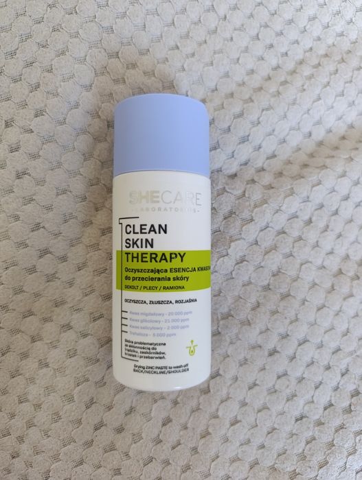 Oczyszczająca esencja kwasowa