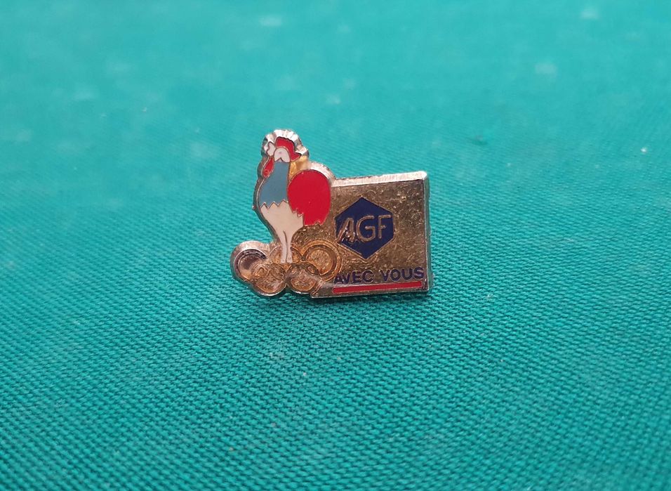 Diversos PIN'S / Crachás / Emblemas de coleção - vintage