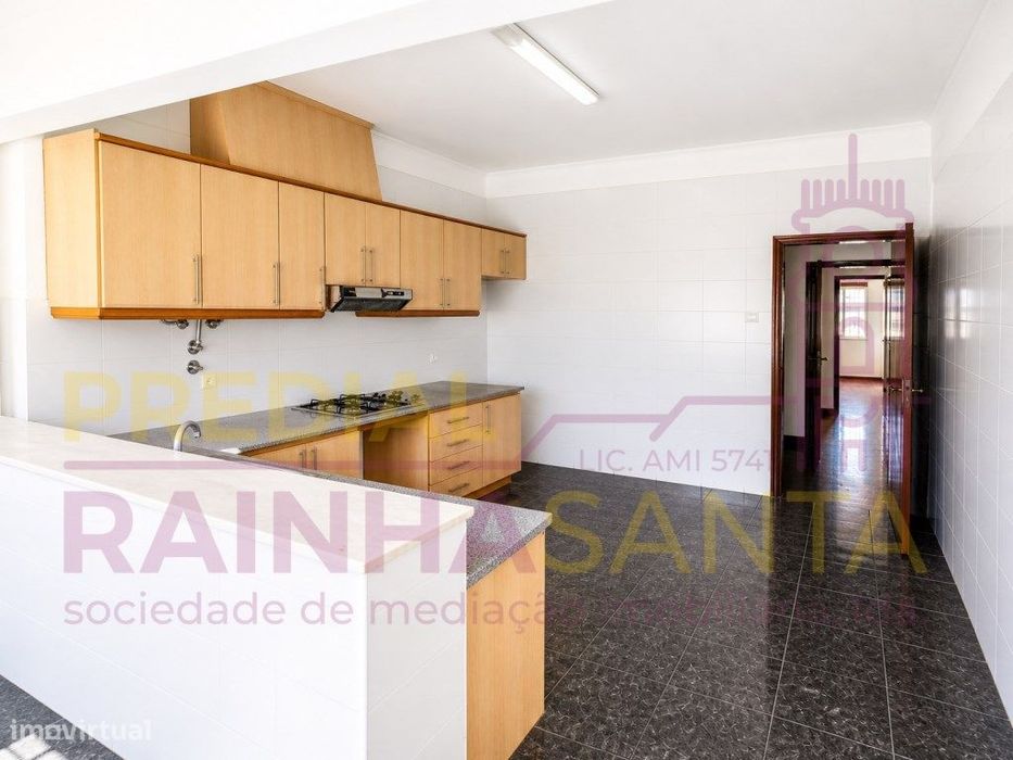 Apartamento T2 c/ garagem _ Coselhas