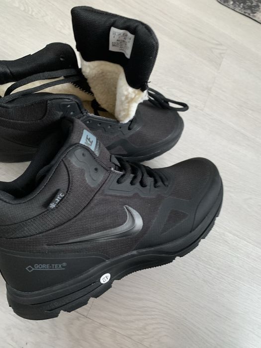 Кросівки зимові чоловічі р.42  1500грн.