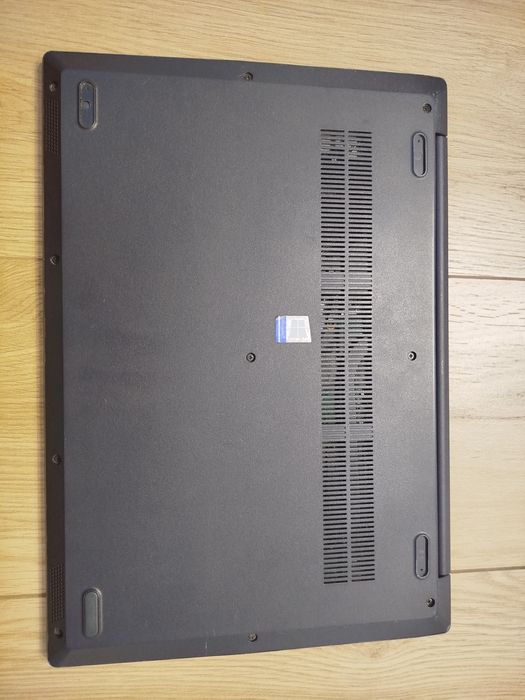 Ігровий ноутбук Lenovo