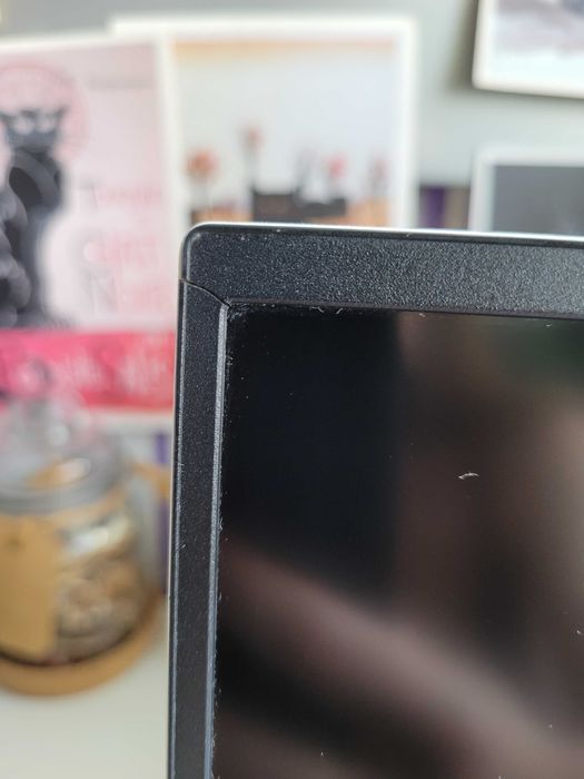 ASUS VivoBook S15- dwa ekrany