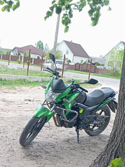 Продам Ліфан кп 200