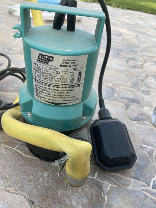 Oportunidade! Bomba de agua com muito pouco uso