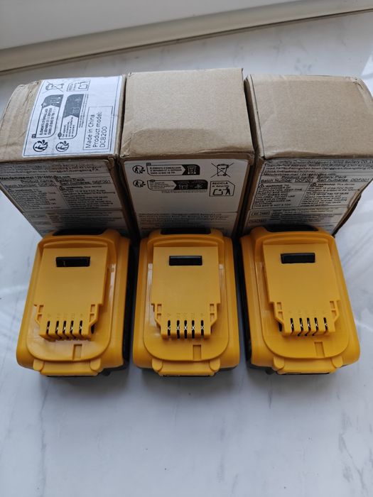 Акумулятор DeWALT 20 volt max 8.0Ah Li-Ion