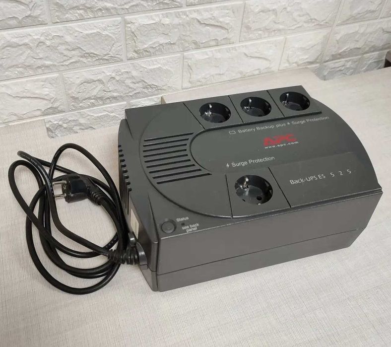Джерело безперебійного живлення АРС Back-UPS ES 525 з НОВОЮ батареєю