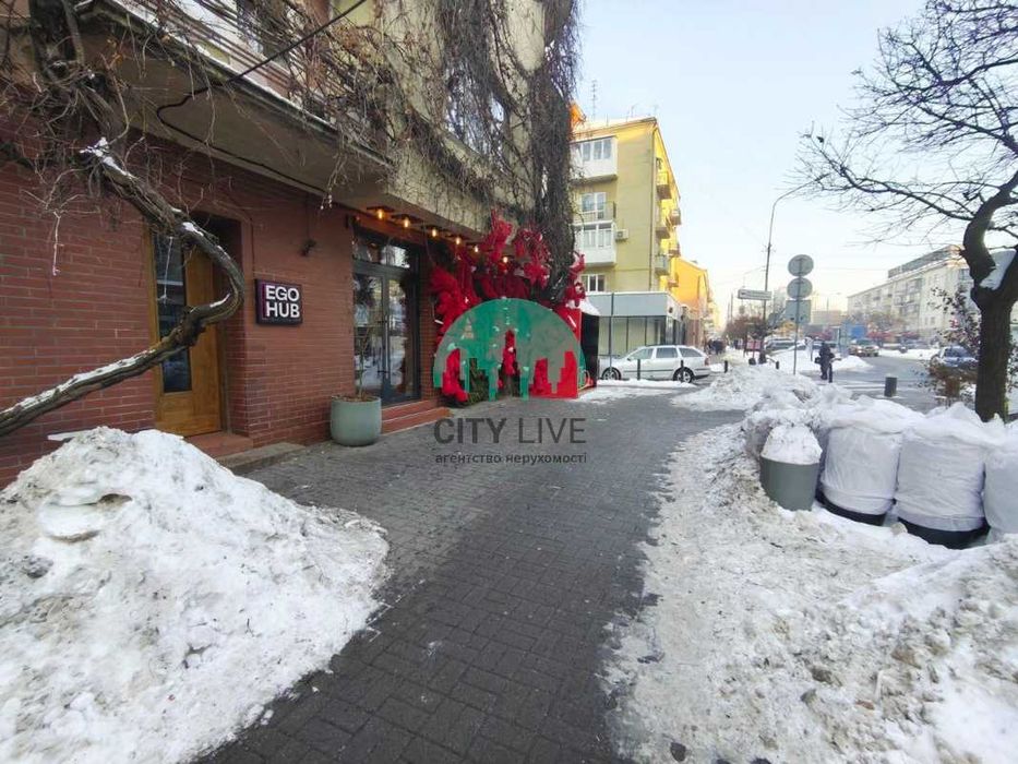 Оренда комерційного приміщення в центрі Івано-Франківська(60)