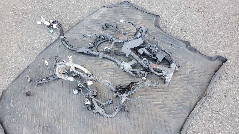 Проводка підкапотна блок запобіжників Toyota Rav4 2016-24р 2.5 гібрид