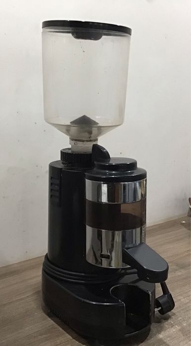 Кофемолки Nuova Simonelli. 3 шт