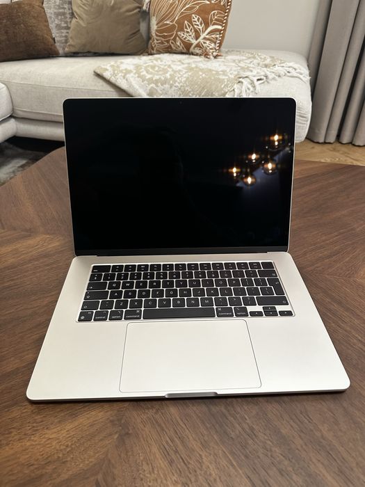 MacBook Air 15,3 M3 512GB + Magic Mouse