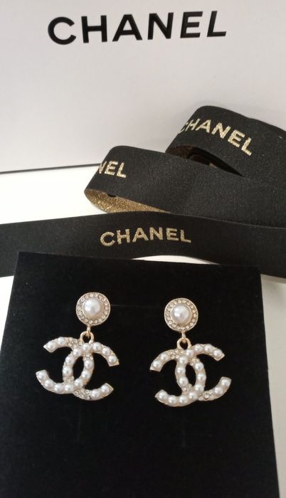 Brincos  Chanel Pérolas Brancas