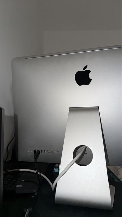 Vendo macOS (Sierra)