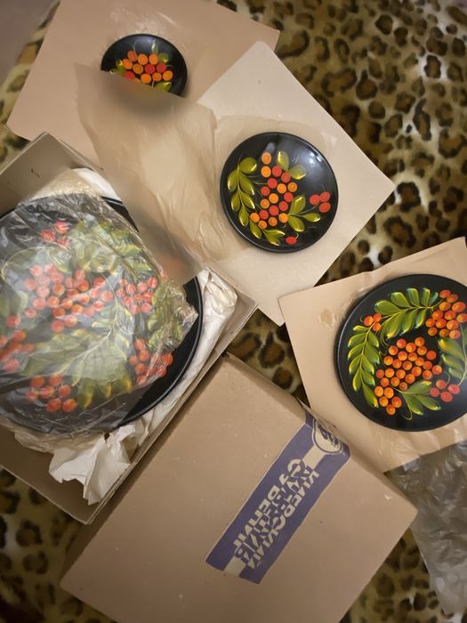 Набор тарелок декоративный