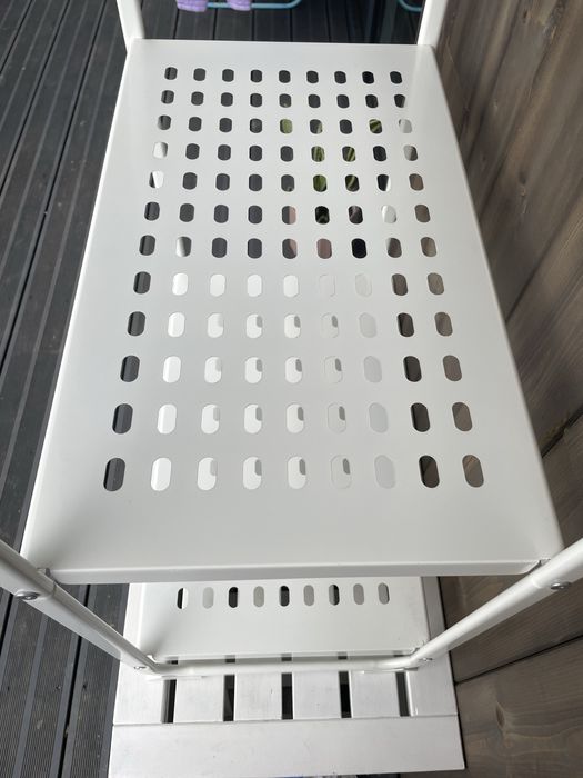 Estante metálica alta Ikea Mulig (descontinuada)