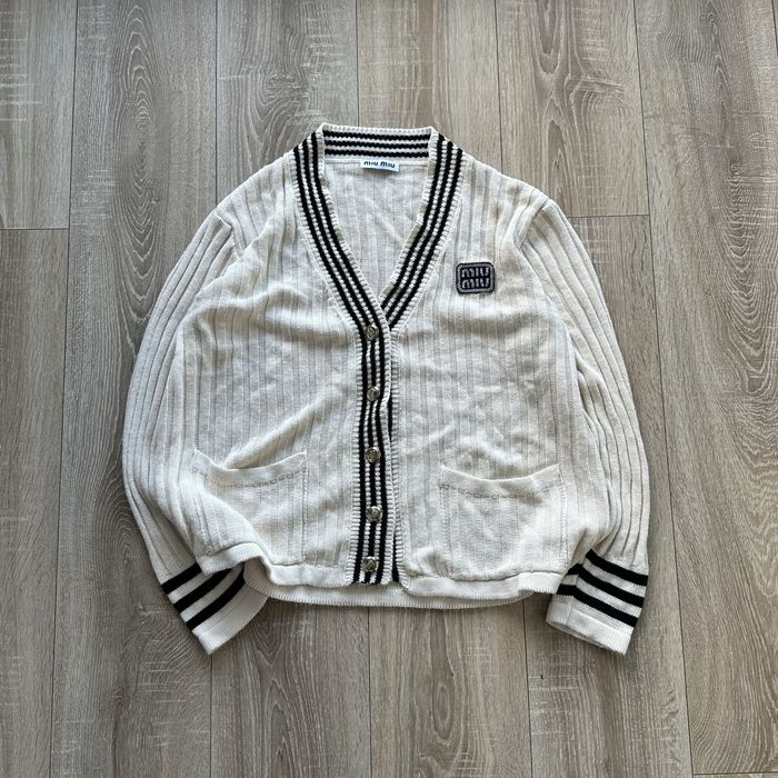 Kardigan Miu Miu klasucny stan dobry rozmier L/XL