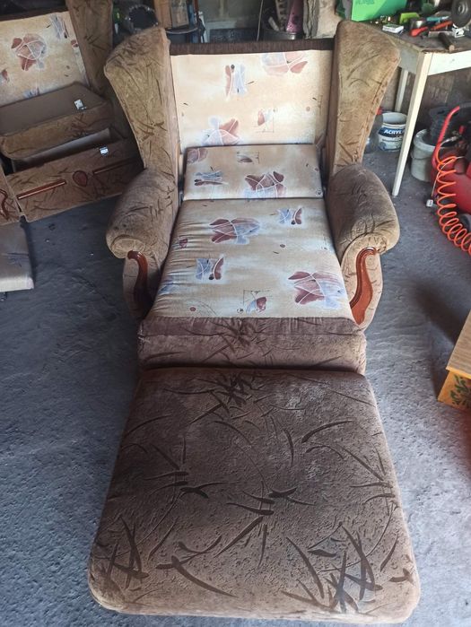 Продам одно  кресло кровать