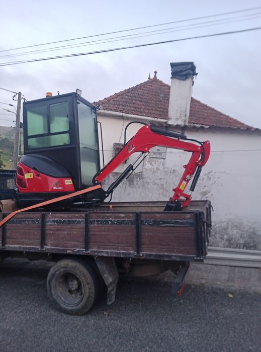 Serviços de Giratória e Bobcat