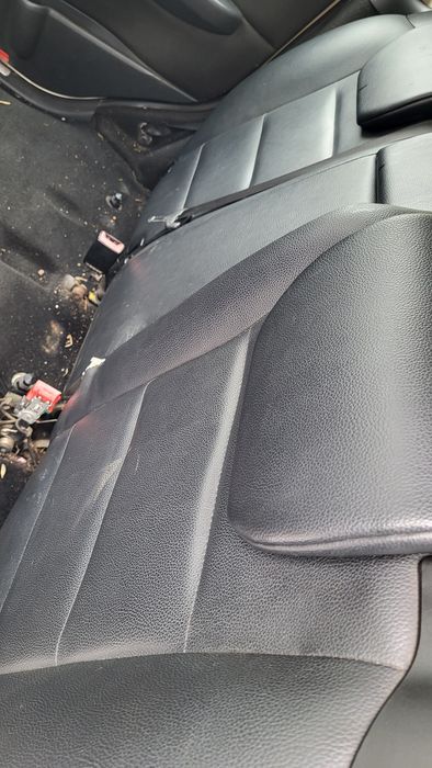 Komplet foteli mercedes w 245 B klasa