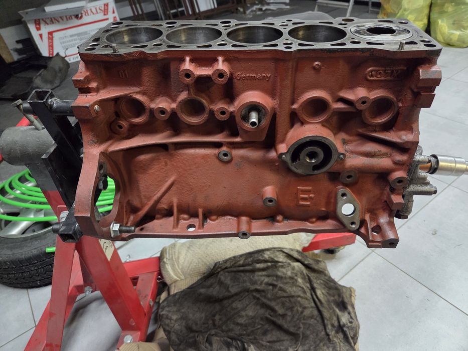 Silnik VW T4 AHY AXG 2.5 151