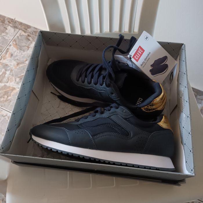 Buty damskie rozmiar 38 wkładka 25,5 cm
