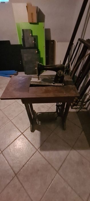 Maszyny do szycia Singer, Husqvarna