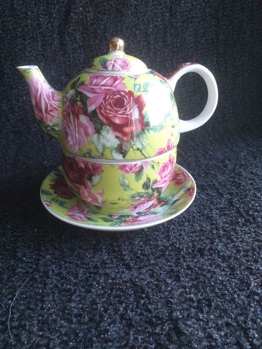 Zestaw filiżanka z imbrykiem Made in Japan