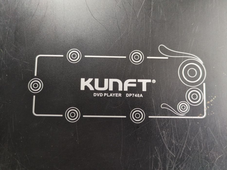 Leitor DVD Kunft DP748A