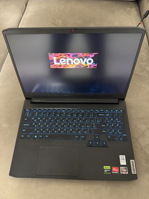 Lenovo IdeaPad Gaming 3 Ryzen 5 / RTX2050