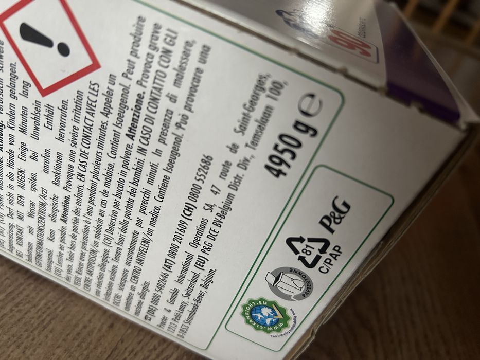 Proszek Ariel z Niemiec