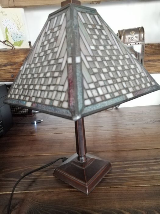 Lampka nocna w stylu Tiffany /Art Deco