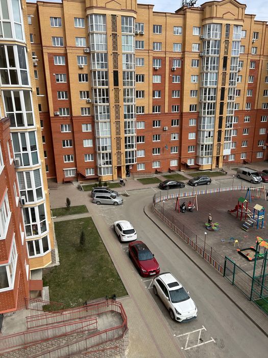 Оренда 1,5 кім,Площа Ринок Тарнавського 47м 5п-350дол