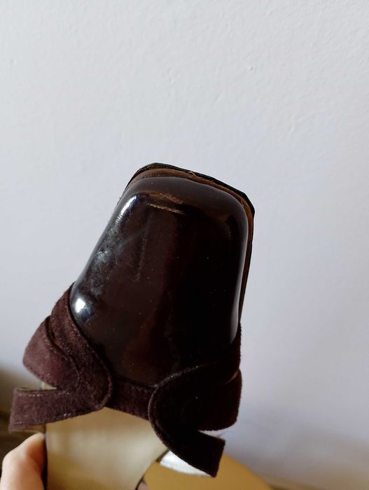 *brązowe buty Kazar*