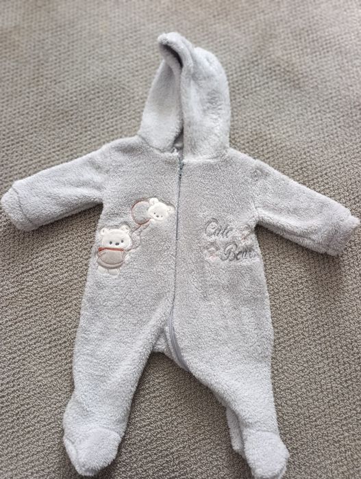 Продам детский костюм.