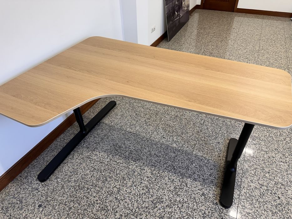 Mesa Secretaria de canto