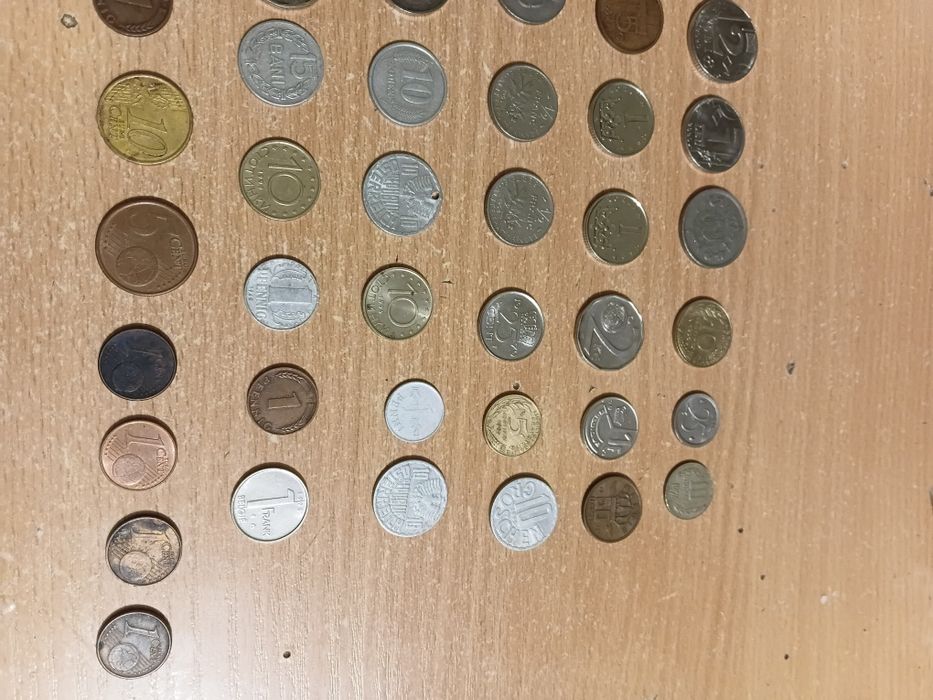 Обміняю монети євроти на монети інших країн світу