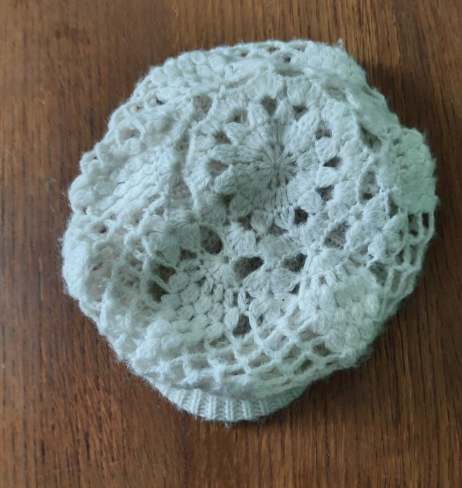 Czapka z daszkiem, wysyłka