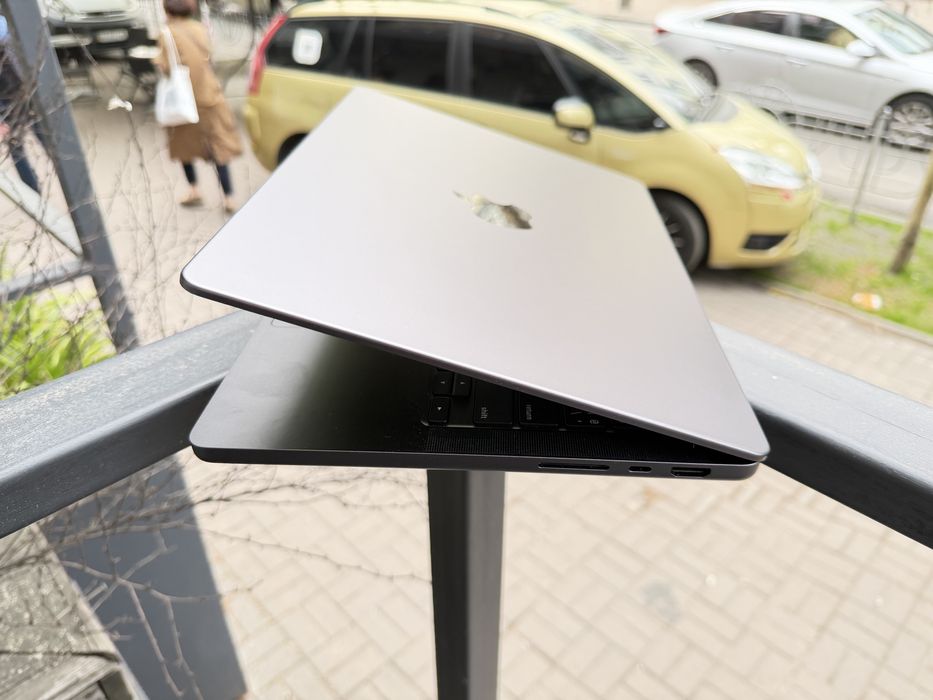 Ідеальний MacBook Pro 14” M4 Pro 48/2Tb Nano Texture