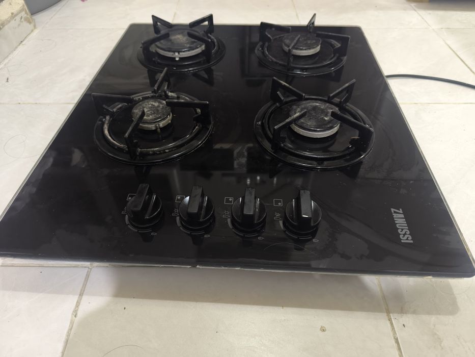Placa a Gás sobre Vidro Preto
