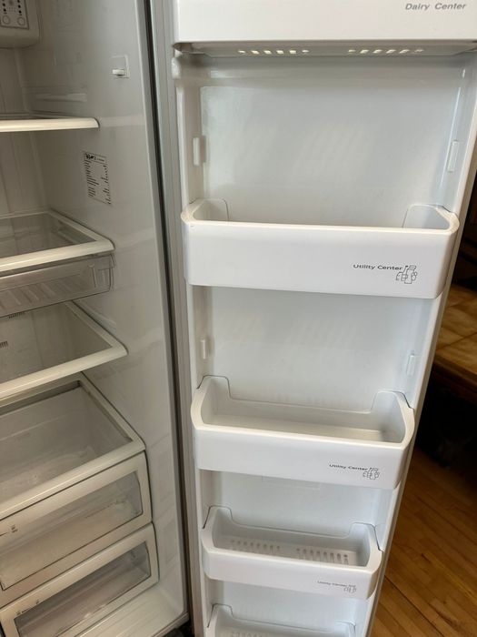 Холодильник Samsung  Side by Side