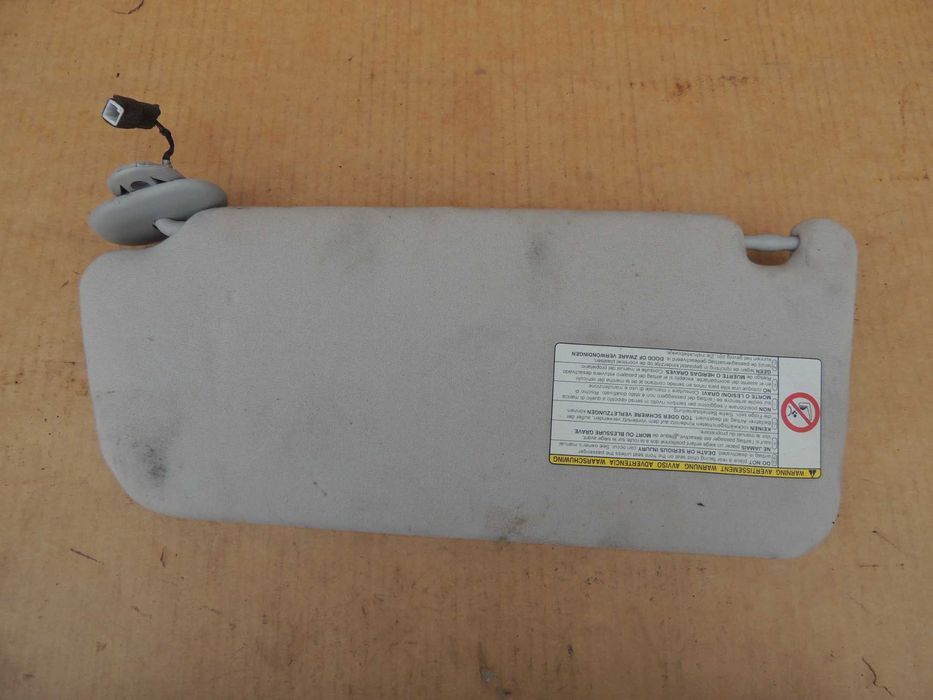 Osłona słoneczna daszek prawa pasażera Toyota Corolla Verso 2 II 04-09