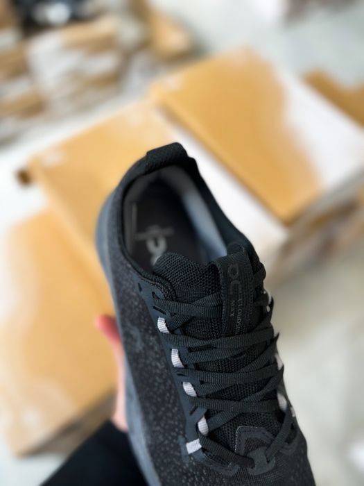 кросівки On Running CloudTec Phase Black Edition